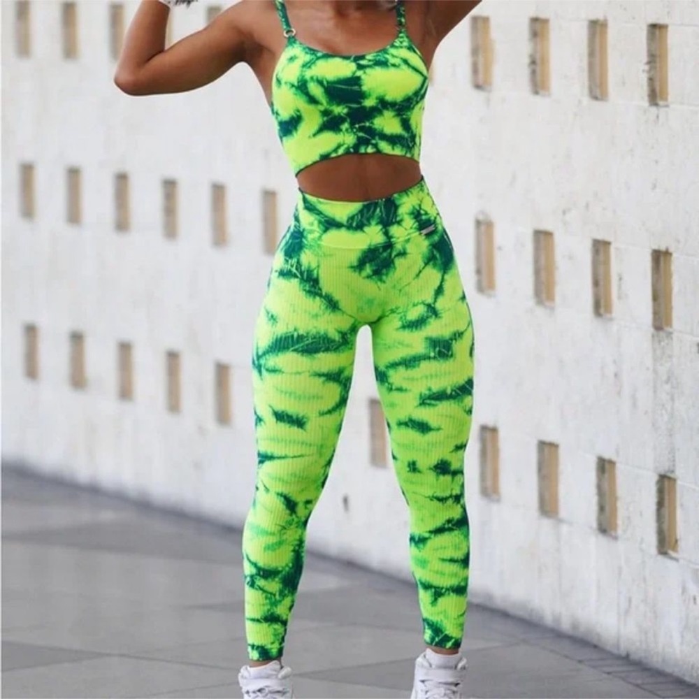 Bombshell Sportswear Tie Dye Seamless Leggings & Sports Bra Set Neon Green M